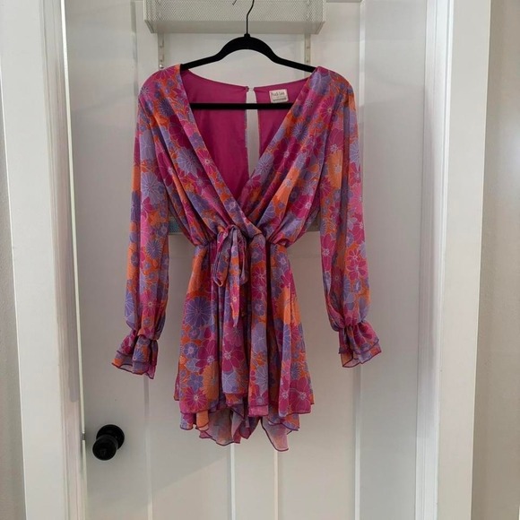 The Unbranded Brand Pants - Peach Love floral colorful romper. Size Women's small Boho Girly Barbie flowy